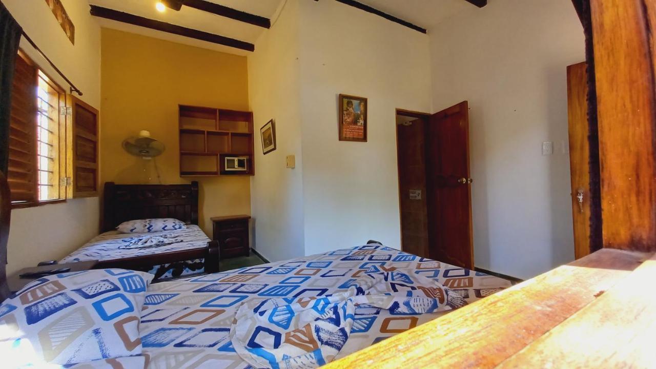 Hostal La Casa De Felipe Taganga Exteriör bild