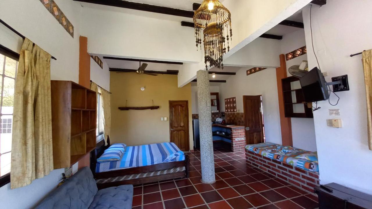 Hostal La Casa De Felipe Taganga Exteriör bild