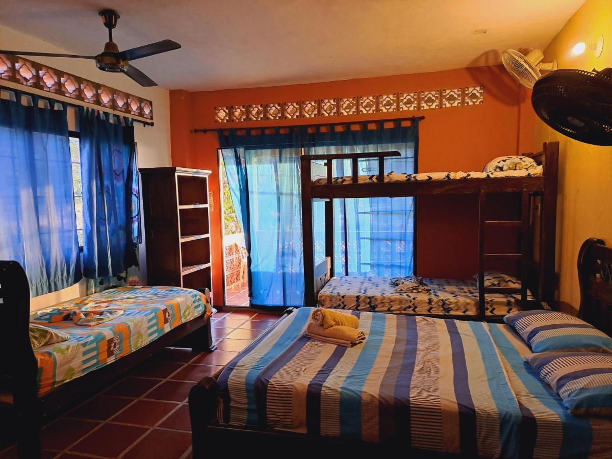 Hostal La Casa De Felipe Taganga Exteriör bild