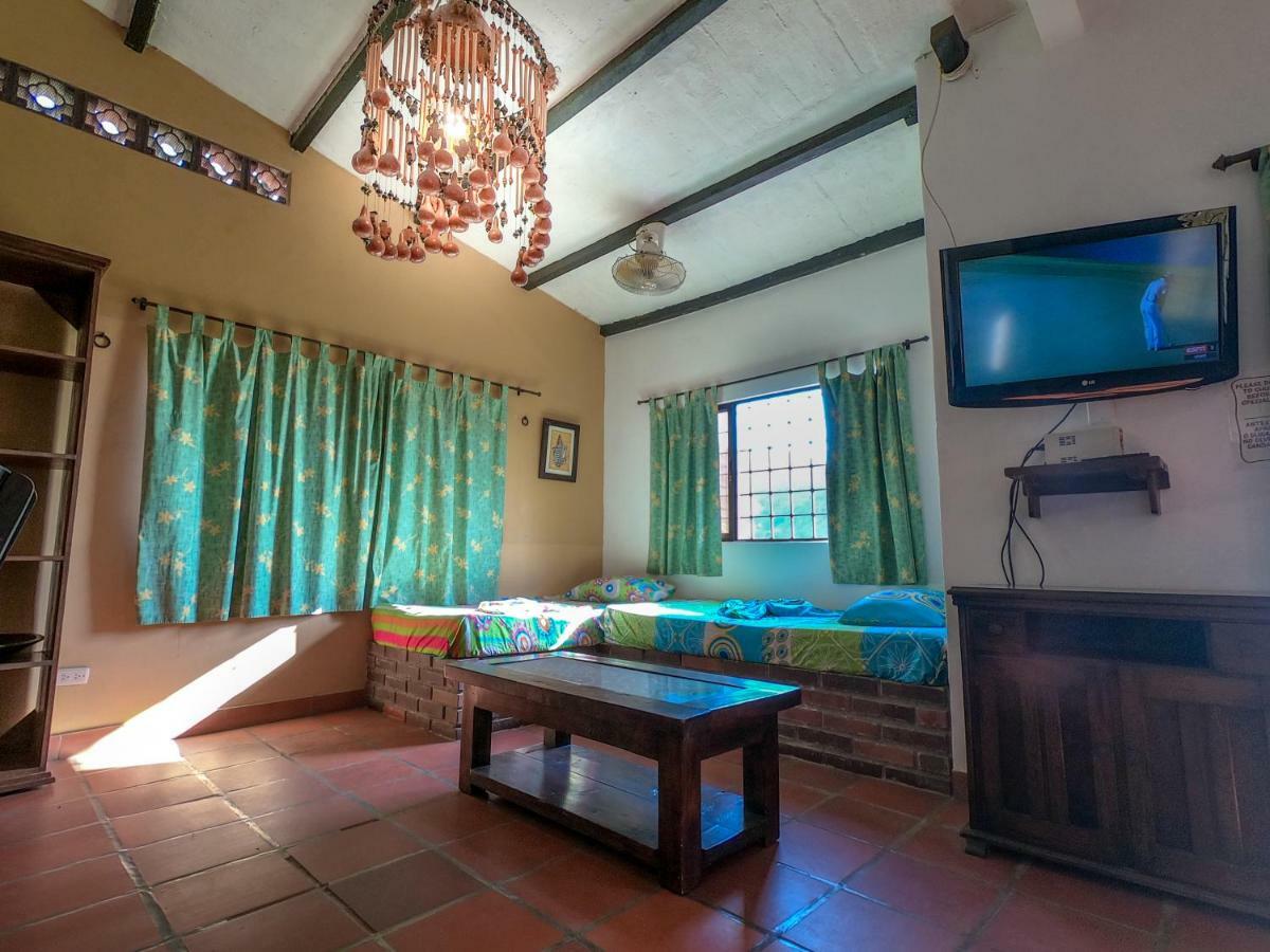 Hostal La Casa De Felipe Taganga Exteriör bild